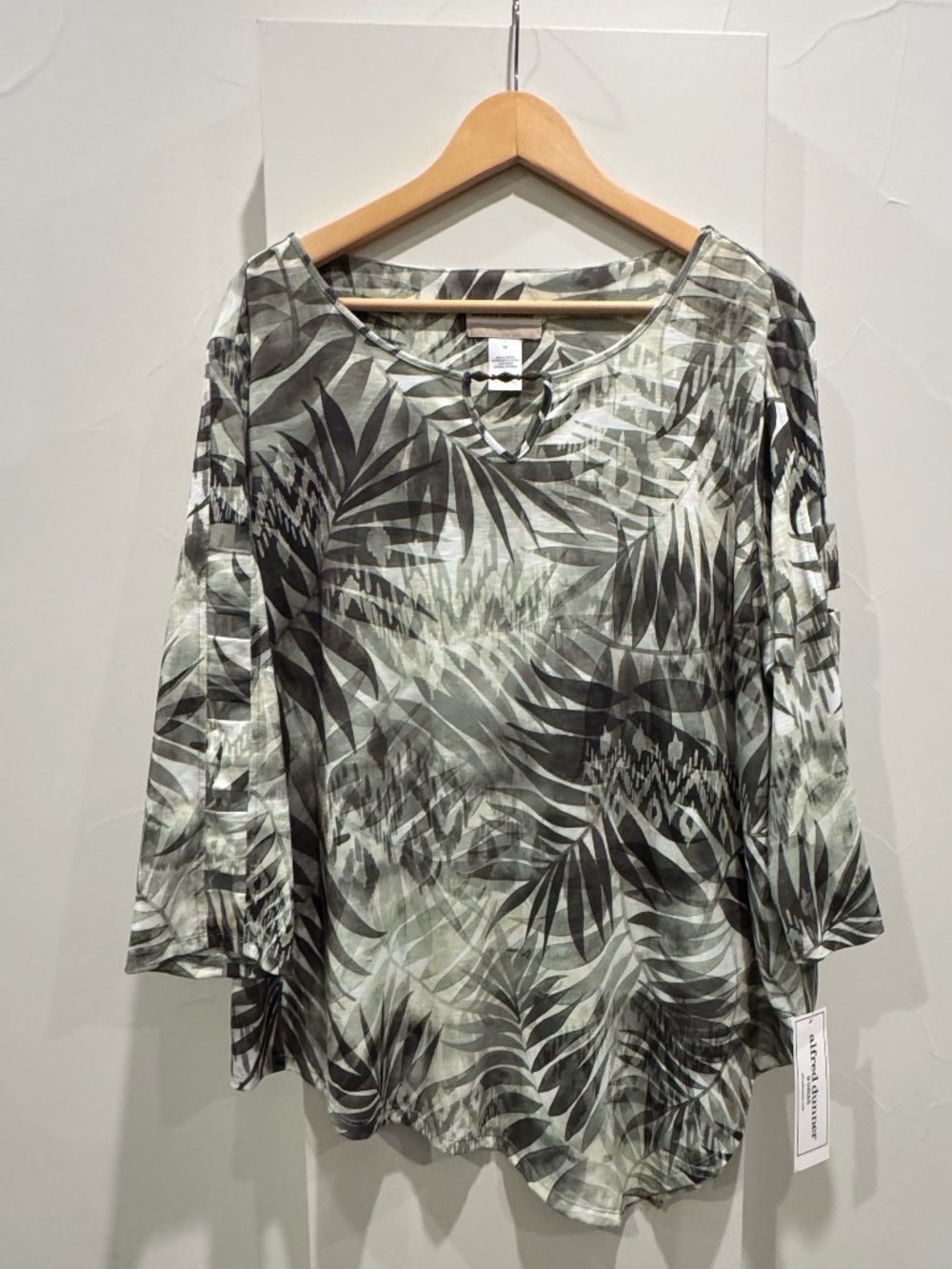 Alfred Dunner Woman Asymmetrical Hemmed Knit Top (Lake Tahoe 2019)